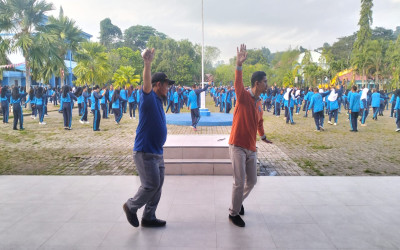SMK Negeri 8 Samarinda Gelar Senam Pagi Ceria Anak Indonesia Hebat