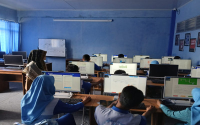 SMK Negeri 8 Samarinda Laksanakan ANBK 2025: Ujian Literasi dan Numerasi Berbasis Komputer