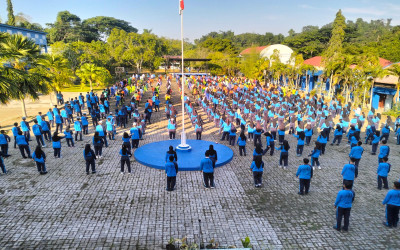Senam Anak Indonesia Hebat Bangkitkan Semangat Belajar Taruna-Taruni Siswa-Siswi SMK Negeri 8 Samarinda