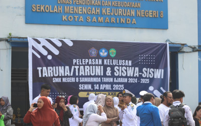 SMK Negeri 8 Samarinda Gelar Apel Pelepasan Taruna-Taruni Tahun 2025